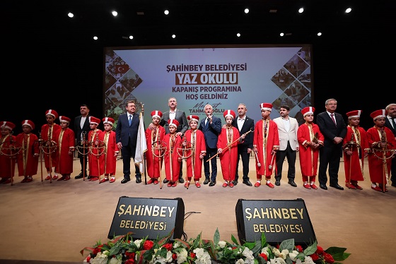 ŞAHİNBEY’DE MEZUNİYET COŞKUSU